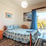 Bright Comfy Flat Near The & The Center Apartman