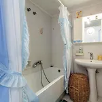 Bright Comfy Flat Near The & The Center * Kalamata