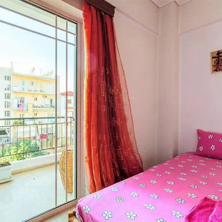 Bright Comfy Flat Near The & The Center アパート